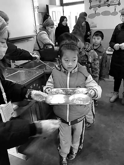 邯郸市6所小学 有营养午餐了