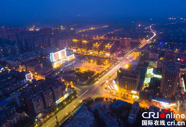 图片默认标题_fororder_彭州夜景（成都彭州市委宣传部-供图）