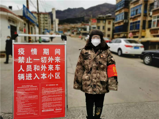 (连云港连云区交警大队供稿 平安江苏列表 三吴大地连云港 移动版)【苏力同心战疫情】连云港交警李乃桂:与妻子同心战“疫”线