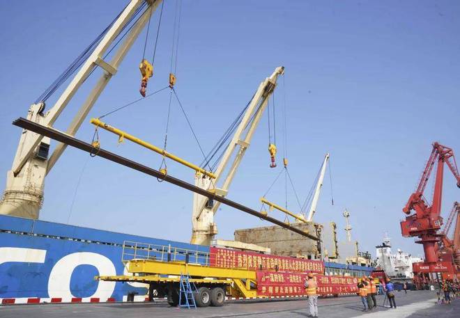 Jalan KA Jakarta-Bandung Dorong Pembangunan Sabuk dan Jalan Jalan KA Jakarta-Bandung Dorong Pembangunan Sabuk dan Jalan