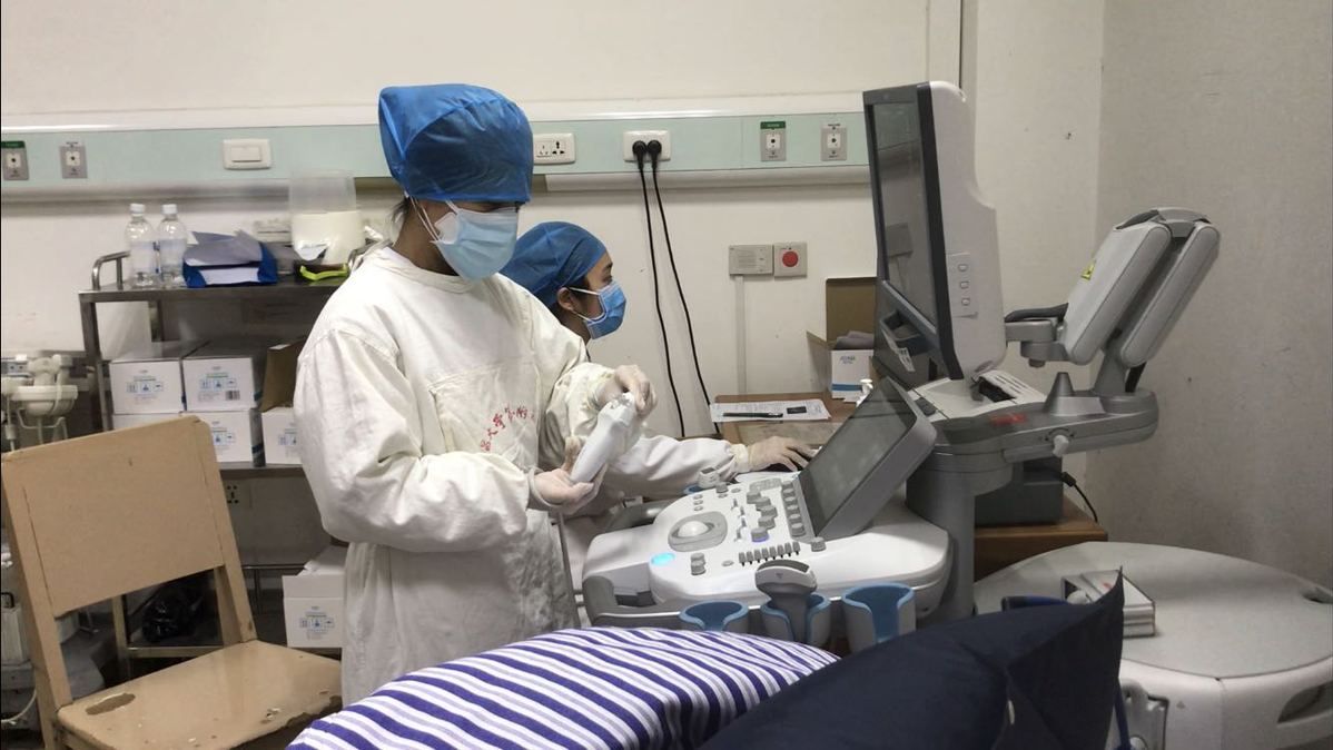 【中国日报网】看，这些画带你了解战疫中的小点滴