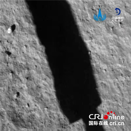 嫦娥五号探测器成功着陆  将在预选区域开展月面采样工作