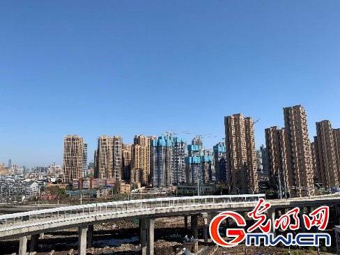 【光明网】一线医护日记（16）“春暖花开时，请带我们去武大看樱