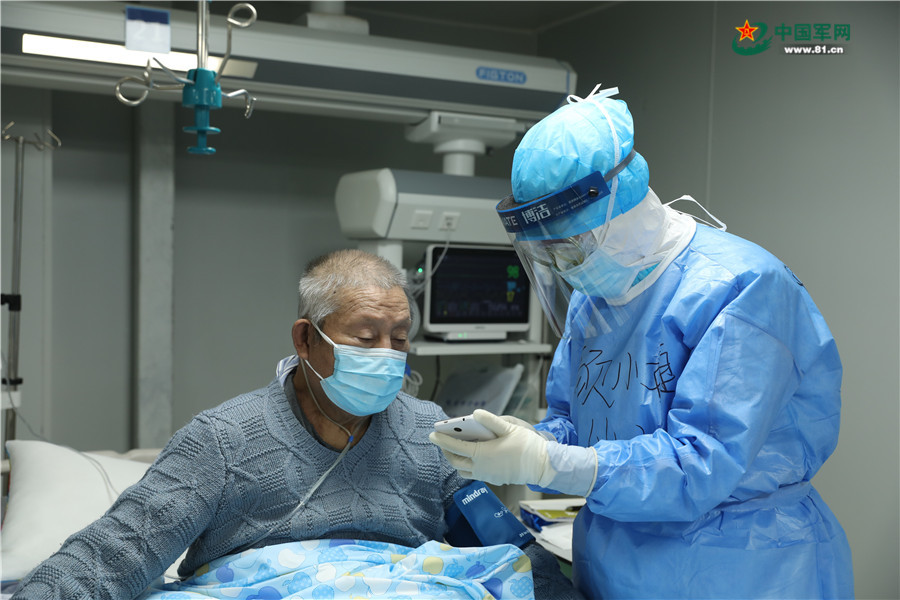 【中国军网】确认过眼神，她们是重症监护室的“美女”和“仙女”