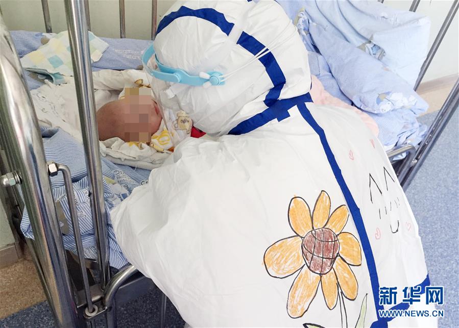 「新华网」武汉：儿童病房里的卡通世界
