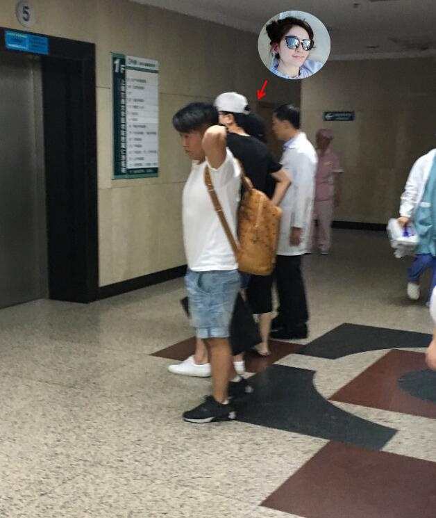 谢娜终于怀孕？ 被拍到和张杰一同进孕检大楼