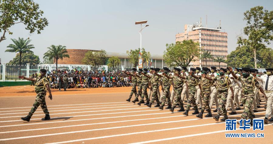 中非共和国举行国庆阅兵式