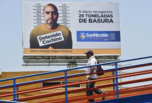 墨西哥一城市张贴耻辱海报公布乱扔垃圾者照