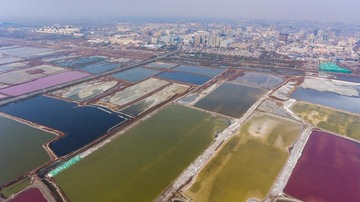 Yuncheng නගරයේ වර්ණවත් වැව