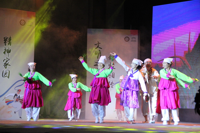 2020년 왕청현 중국조선족 농악무(상모춤) 경연 성황리 진행 2020년 왕청현 중국조선족 농악무(상모춤) 경연 성황리 진행