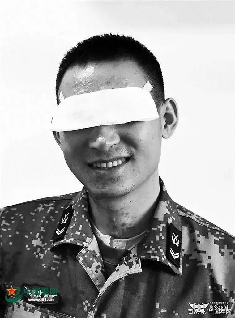 「中国军网」杜富国兄妹的选择：“在平凡的岗位，做自己的英雄”