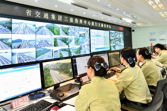 图片默认标题_fororder_图片说明：清明期间虎门大桥车流量仍居高位。图片由广东交通集团提供。