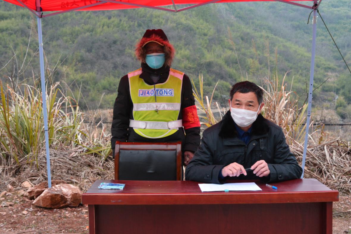 中国文明网@抗疫路上的“愚公”书记