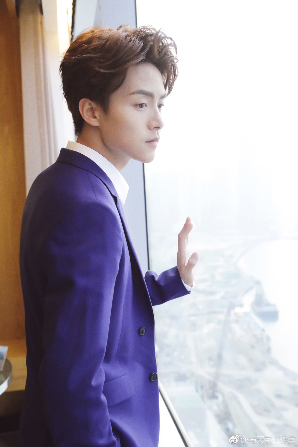 胡歌李易峰杨洋吴亦凡 盘点穿西装最帅气的男