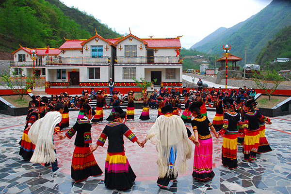 图片默认标题_fororder_峨边人民快乐的舞蹈