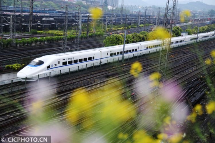 （导航成都，移动端）全国铁路4月10日起将实行新的列车运行图