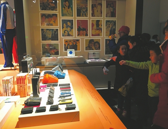 （焦点图，导航成都，移动端）好雨时节展撤展在即 快来成博寻找温暖回忆