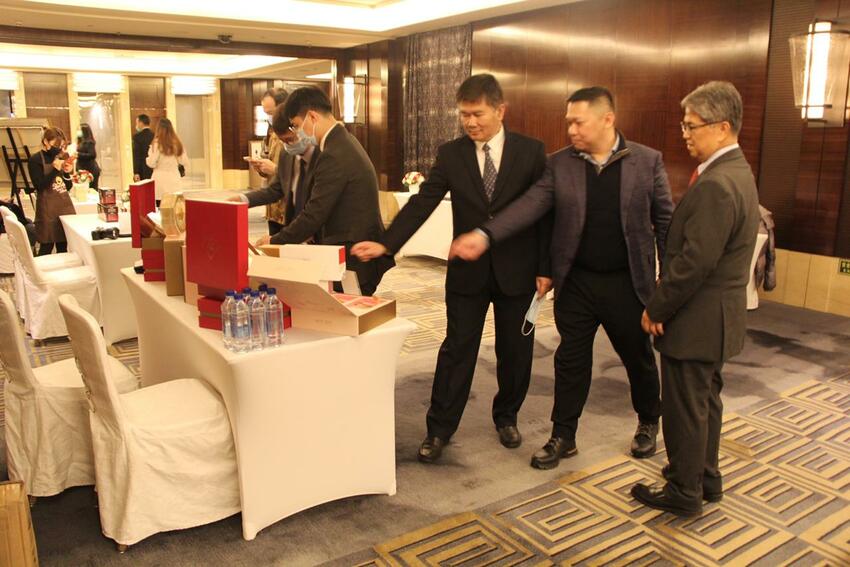 Promosi “Doing Business with Wonderful Indonesia” di Era New Normal Promosi “Doing Business with Wonderful Indonesia” di Era New Normal