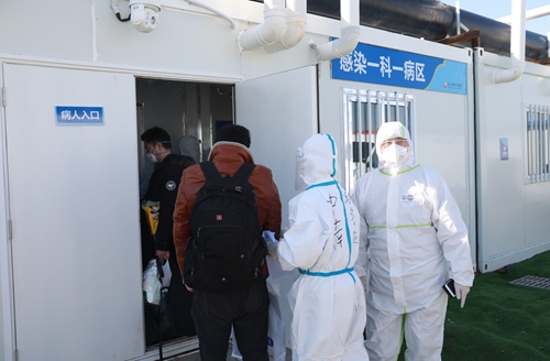 光明网@雷神山医院战“疫”记：全面开放32个病区 尝试5G远程会诊