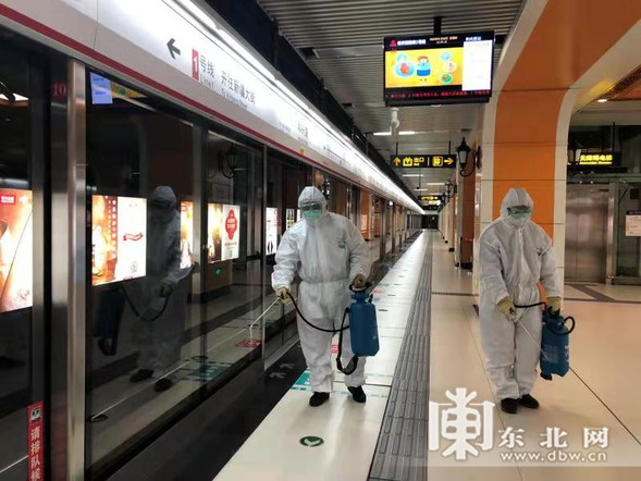 哈尔滨地铁加大车站车厢消毒力度