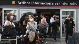 阿根廷新冠肺炎累计确诊超154万例 21日起暂停往返英国航班