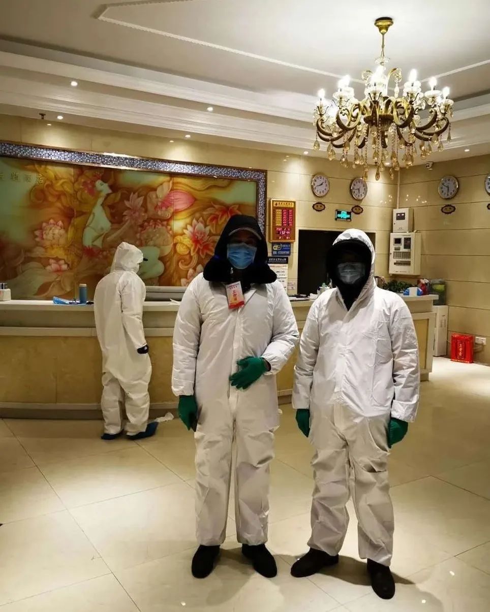 国际在线■战“疫”法官的凌晨两点是这样的……丨直通湖北