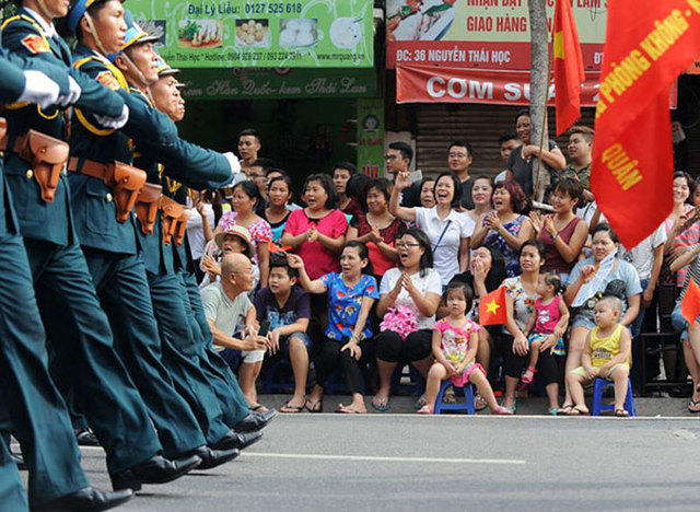 越南约三万人参加国庆70周年阅兵