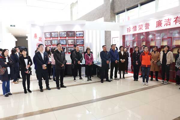 供稿（导航眉山）眉山洪雅交通：缅怀革命先烈 开展廉政警示教育