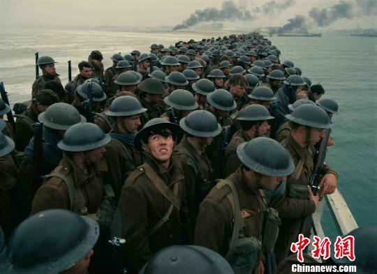 《敦刻尔克》中国公映 引"自来水"高口碑传播-国际在线