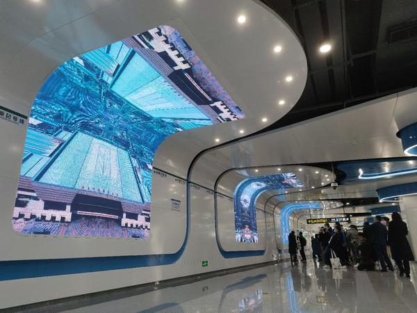郑州地铁“盛世桔”携手“科技蓝” 12月底前将“双线”齐发