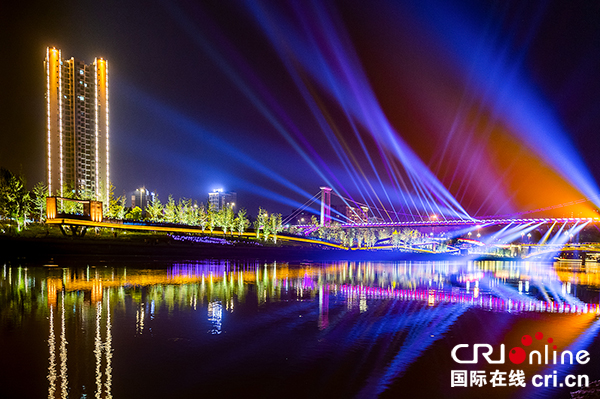 图片默认标题_fororder_2东兴寺夜景成为新的网红景点（摄影-廖志全）