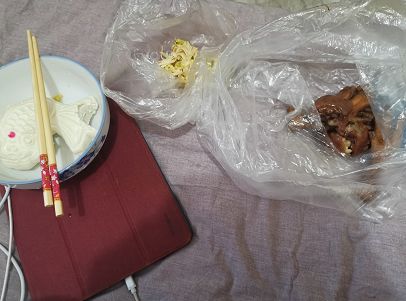 [楚天都市报]硬核！自己确诊未连累一个人！这名武汉大学生自我隔