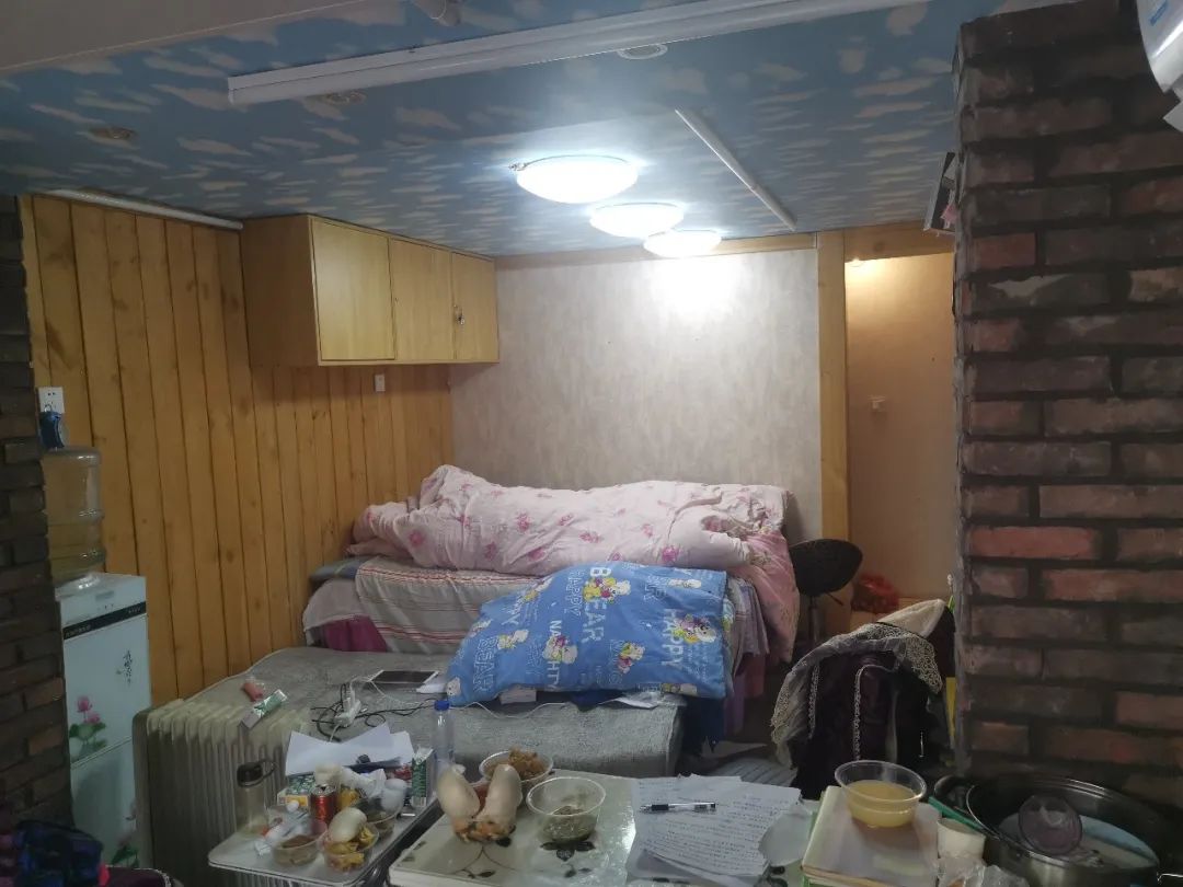 [楚天都市报]硬核！自己确诊未连累一个人！这名武汉大学生自我隔