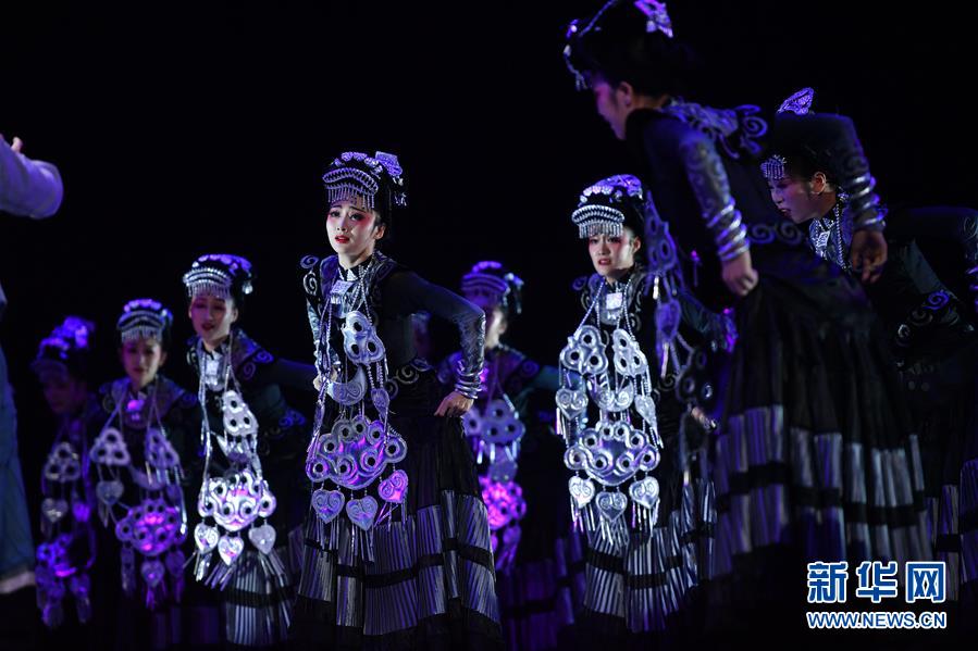 第11届中国舞蹈“荷花奖”颁奖盛典在海口举行