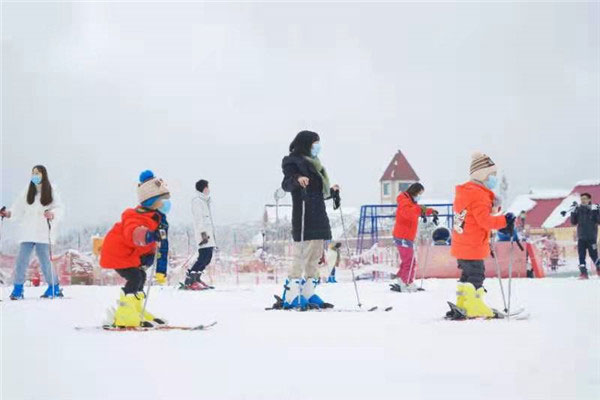 成都森林文化节暨第21届南国国际冰雪节将于12月24日开幕
