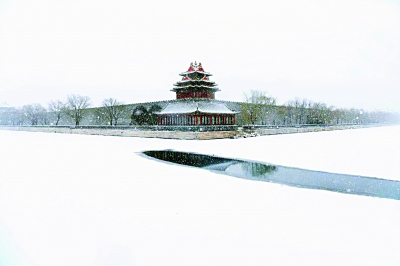 北京：白雪却嫌春色晚