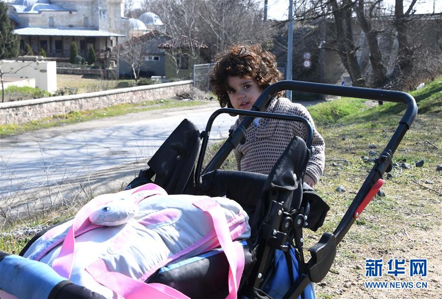 #新华网#土耳其正式“开闸”放难民入欧洲