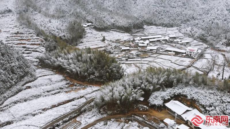 最强寒潮带来闽北山区绝美雪景