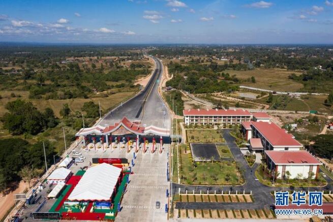 中国・ラオス高速道路、第1期工事繰り上げて開通