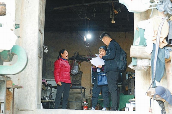 （今日热点1，序号1，导航成都，移动端）四川131个县2018年脱贫成效考核均已完成