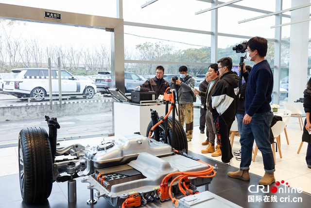 路虎品牌两年蝉联J.D. Power售后服务满意度研究豪华车市场第二名