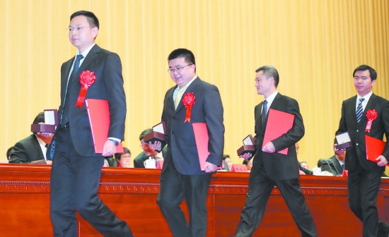 （导航成都，移动端）成都加快建设全面体现新发展理念的城市推进大会掠影：向你们致敬