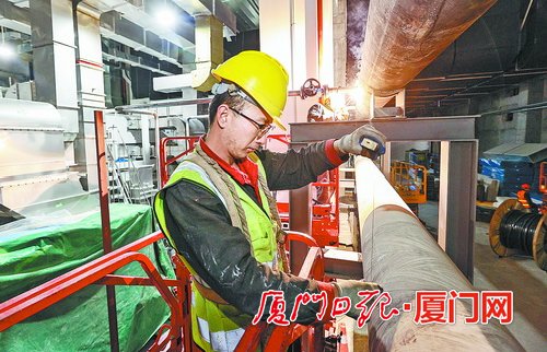 厦门：中航锂电A6项目进入厂房设备安装调试