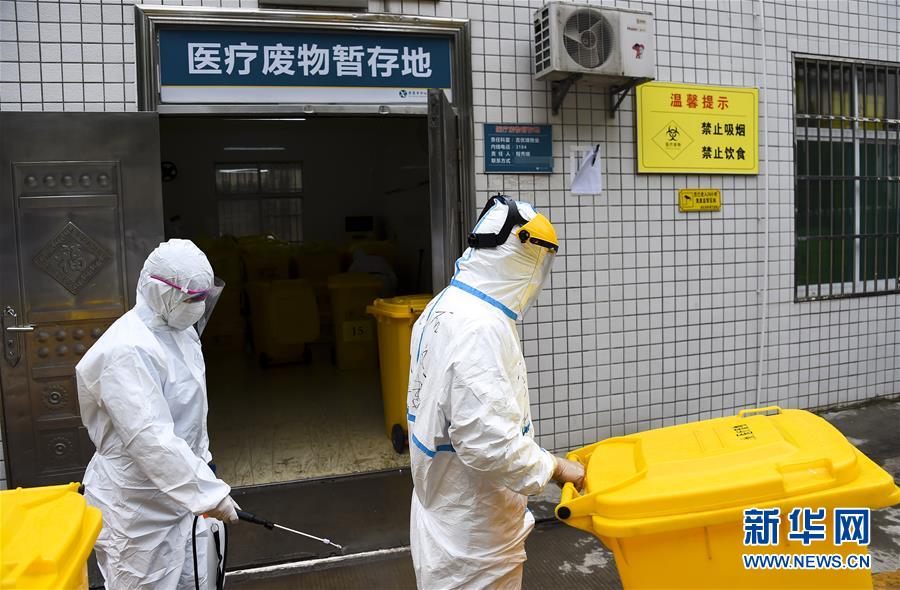 #新华网#湖北孝感：“疫”线“清洁卫士”