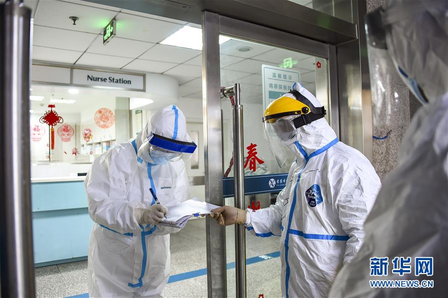 #新华网#湖北孝感：“疫”线“清洁卫士”