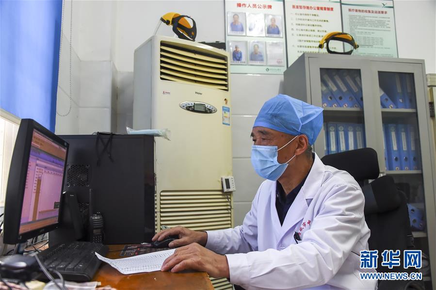 #新华网#湖北孝感：“疫”线“清洁卫士”