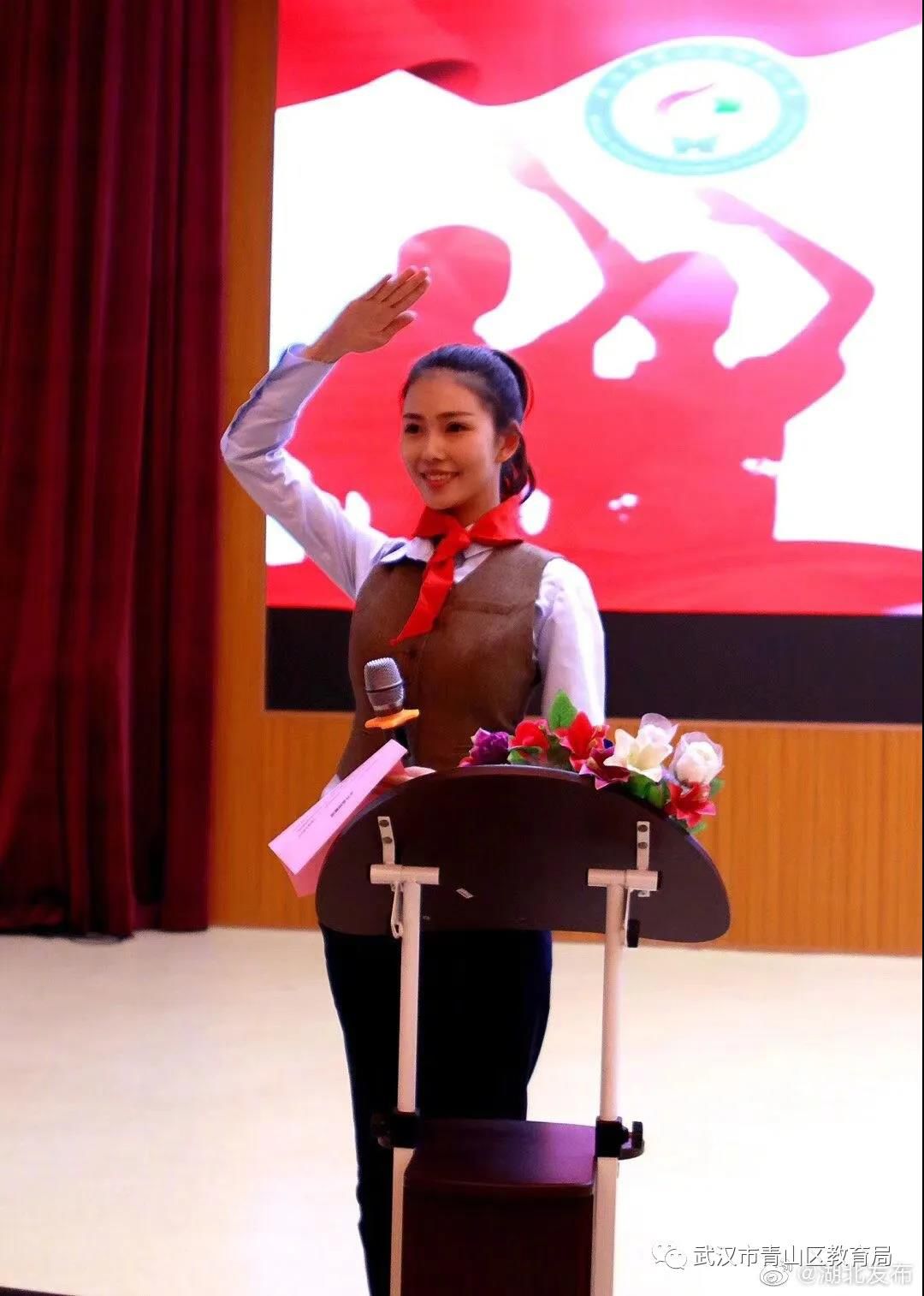 「湖北日报」武汉志愿者华雨辰：我特别庆幸非常时期做了这个选择！