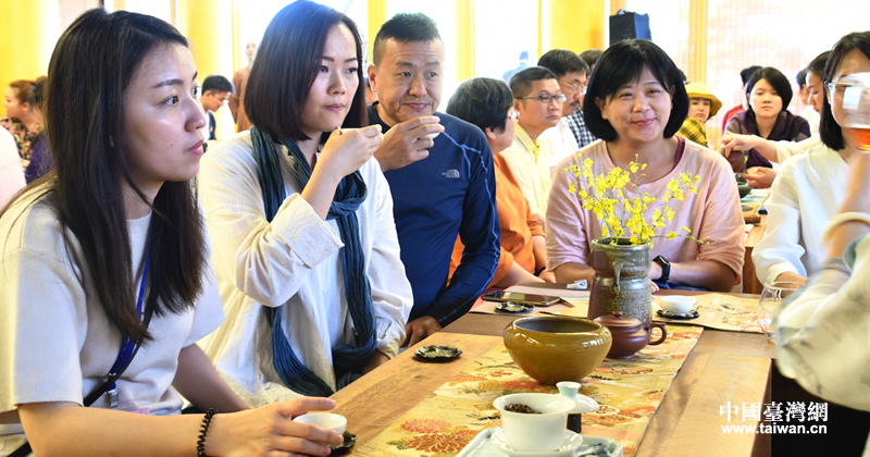 一杯普洱兩岸情 云茶聯誼慶新春