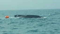 俄一渔船沉没恐致17人死亡 普京向遇难者家属致哀
