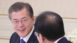 韩国总统涨工资 文在寅可拿141万人民币年薪
